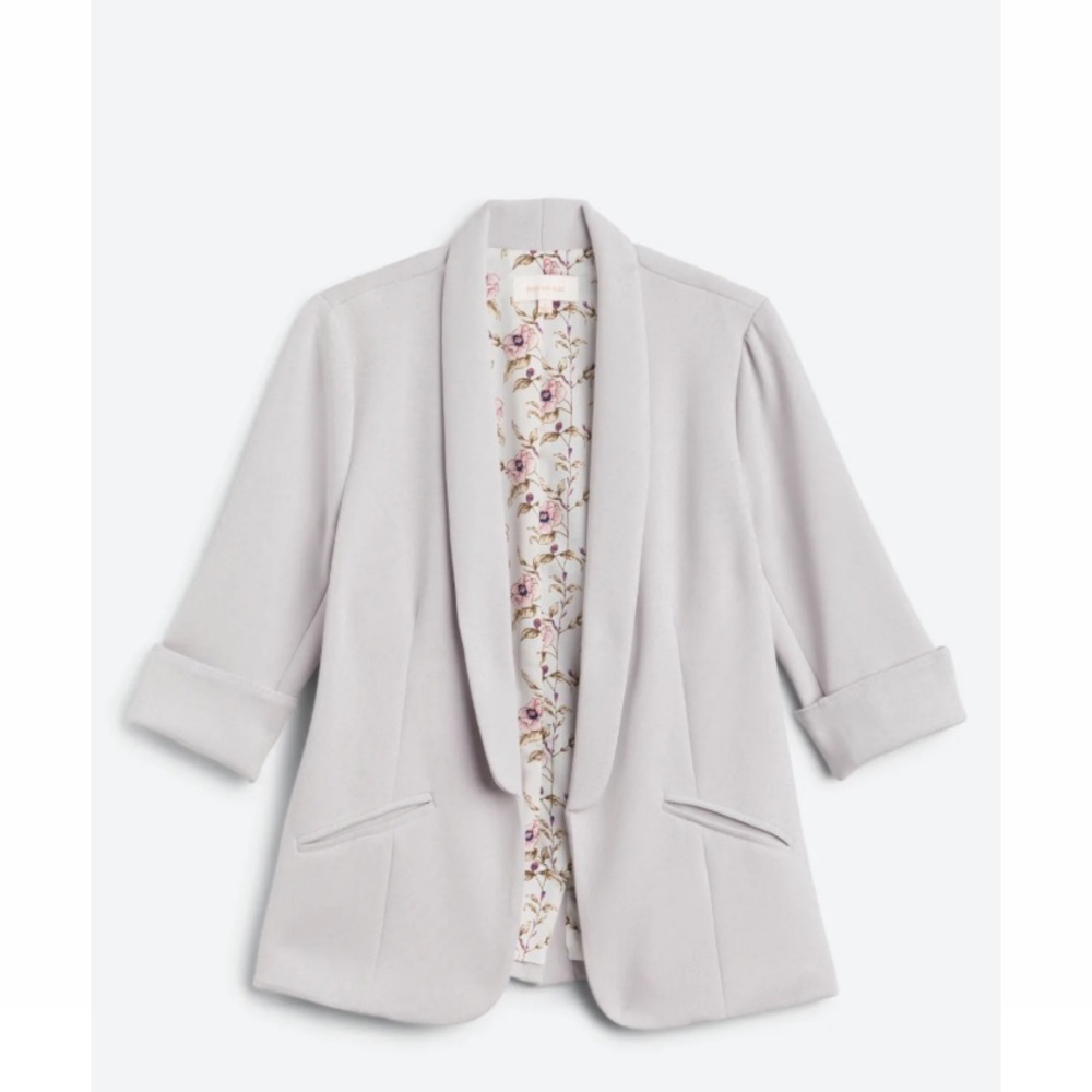 Skies are Blue, super soft light gray blazer, size M